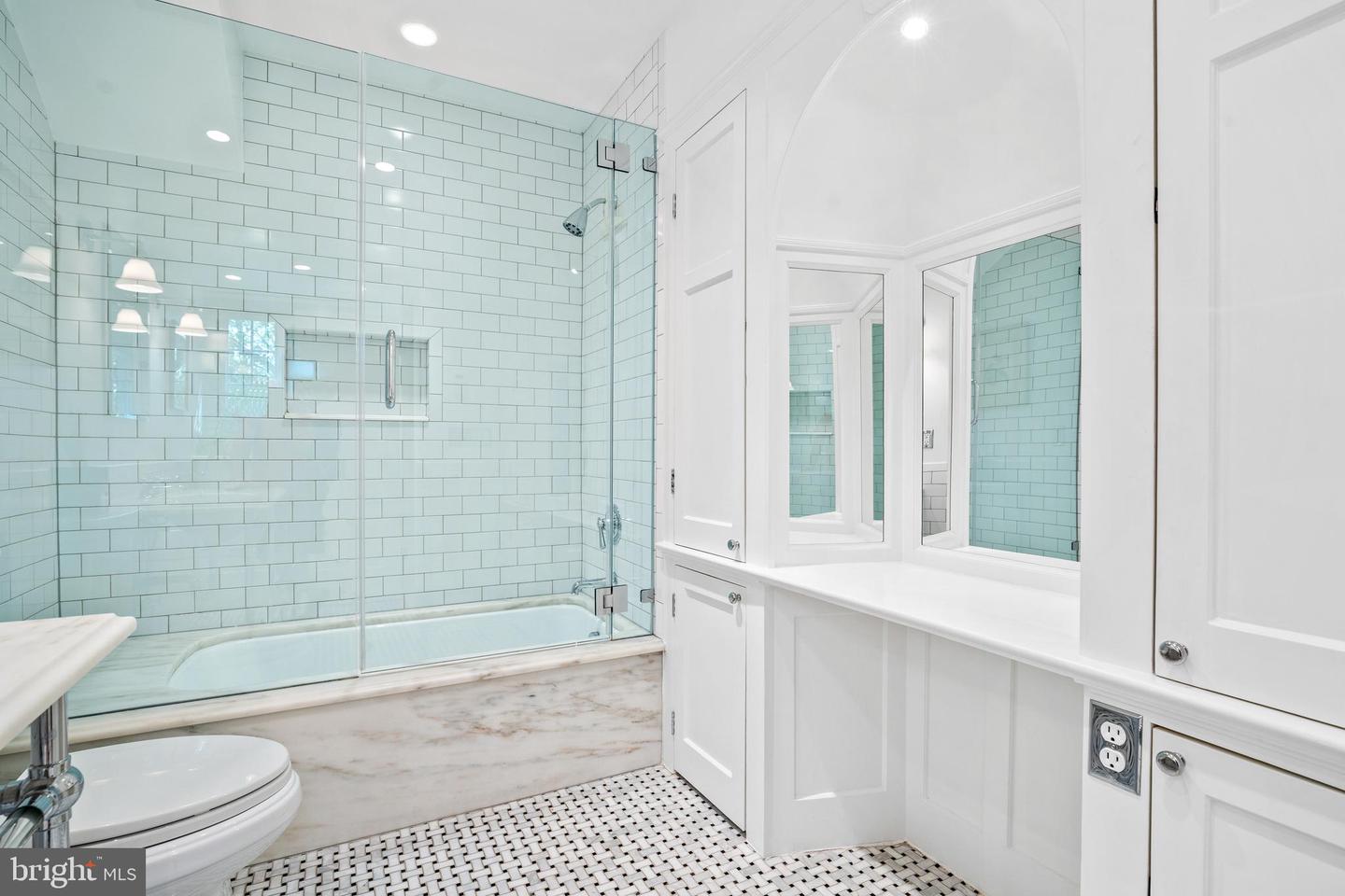 4907 INDIAN LANE NW, WASHINGTON, District Of Columbia 20016, 7 Bedrooms Bedrooms, ,4 BathroomsBathrooms,Residential,For sale,4907 INDIAN LANE NW,DCDC2198630 MLS # DCDC2198630
