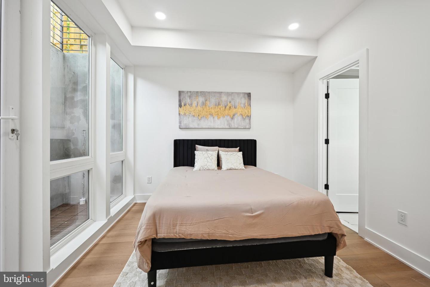 1372 BRYANT ST NE #201, WASHINGTON, District Of Columbia 20018, 2 Bedrooms Bedrooms, ,2 BathroomsBathrooms,Residential,For sale,1372 BRYANT ST NE #201,DCDC2198638 MLS # DCDC2198638