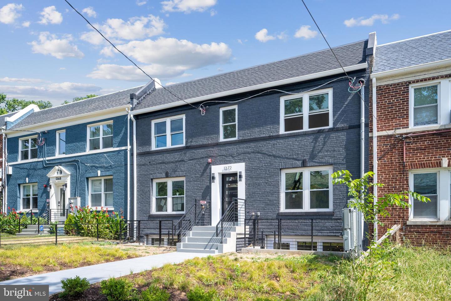 1372 BRYANT ST NE #201, WASHINGTON, District Of Columbia 20018, 2 Bedrooms Bedrooms, ,2 BathroomsBathrooms,Residential,For sale,1372 BRYANT ST NE #201,DCDC2198638 MLS # DCDC2198638