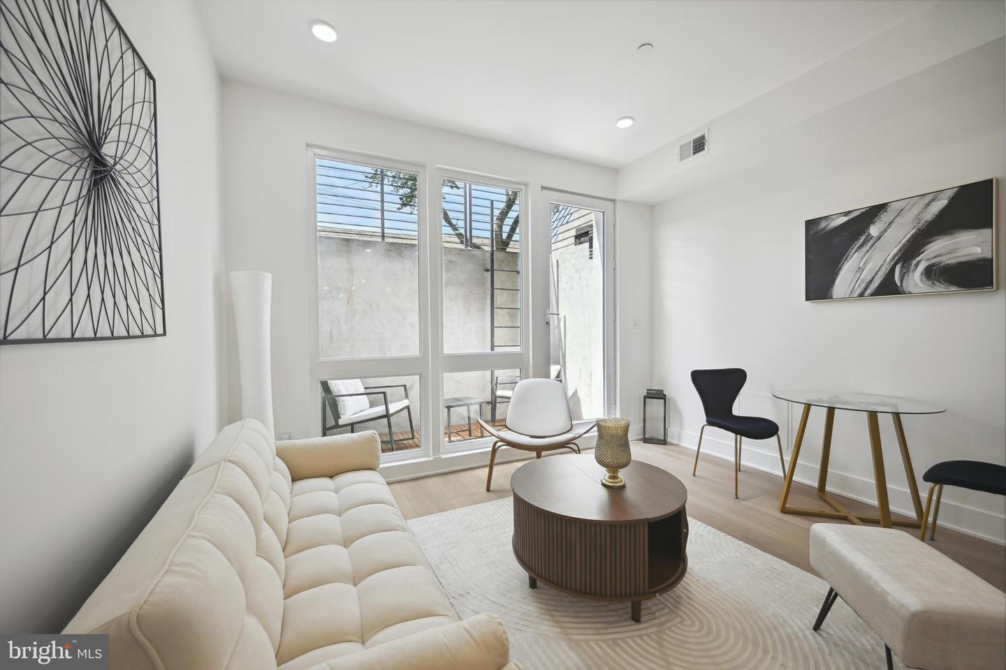 1372 BRYANT ST NE #201, WASHINGTON, District Of Columbia 20018, 2 Bedrooms Bedrooms, ,2 BathroomsBathrooms,Residential,For sale,1372 BRYANT ST NE #201,DCDC2198638 MLS # DCDC2198638