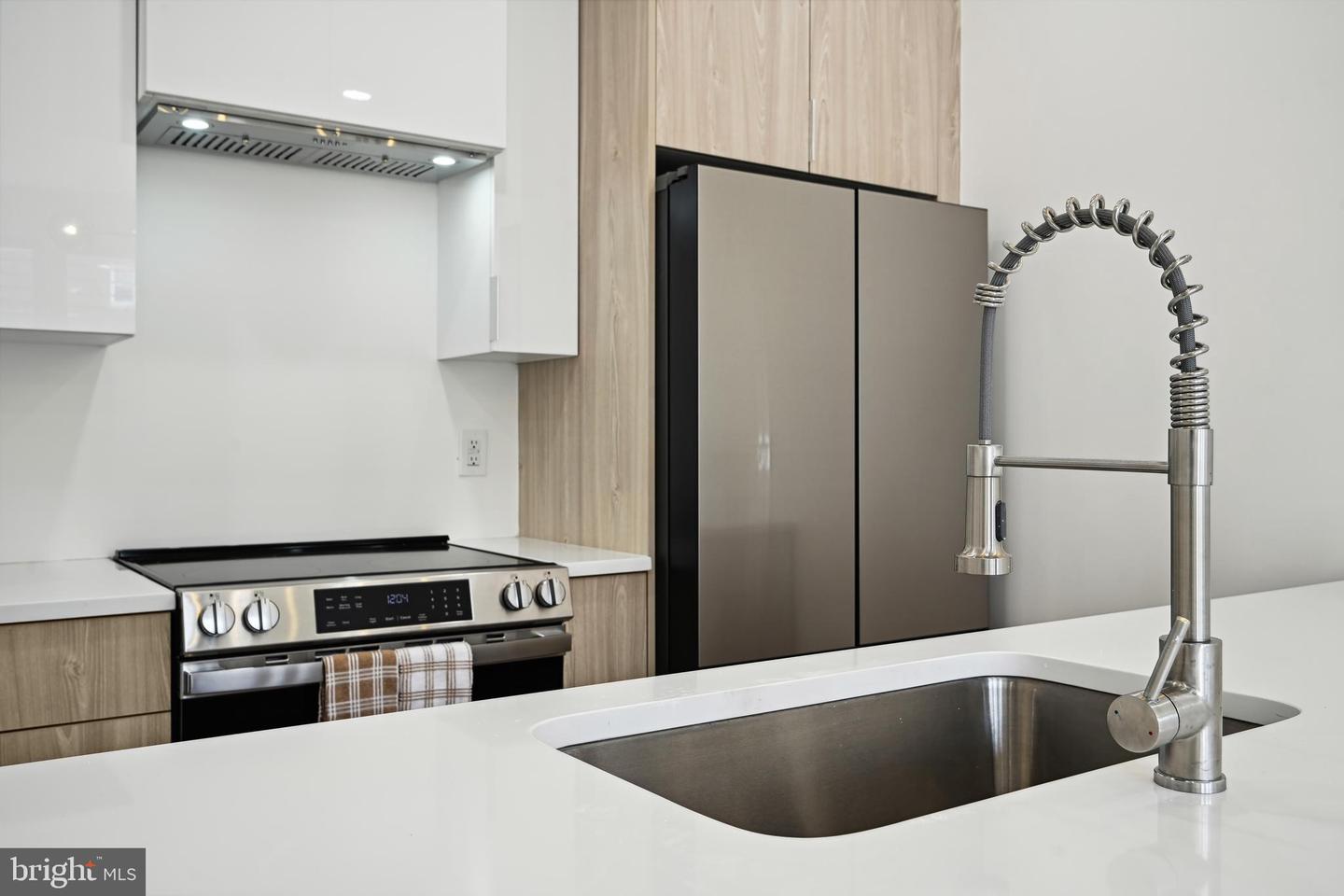 1372 BRYANT ST NE #201, WASHINGTON, District Of Columbia 20018, 2 Bedrooms Bedrooms, ,2 BathroomsBathrooms,Residential,For sale,1372 BRYANT ST NE #201,DCDC2198638 MLS # DCDC2198638