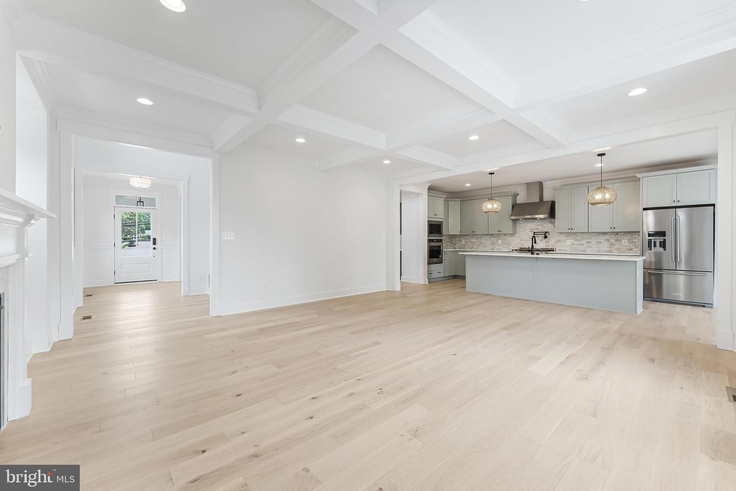 4763 WILLIAMSBURG BLVD, ARLINGTON, Virginia 22207, 6 Bedrooms Bedrooms, ,5 BathroomsBathrooms,Residential,For sale,4763 WILLIAMSBURG BLVD,VAAR2056916 MLS # VAAR2056916