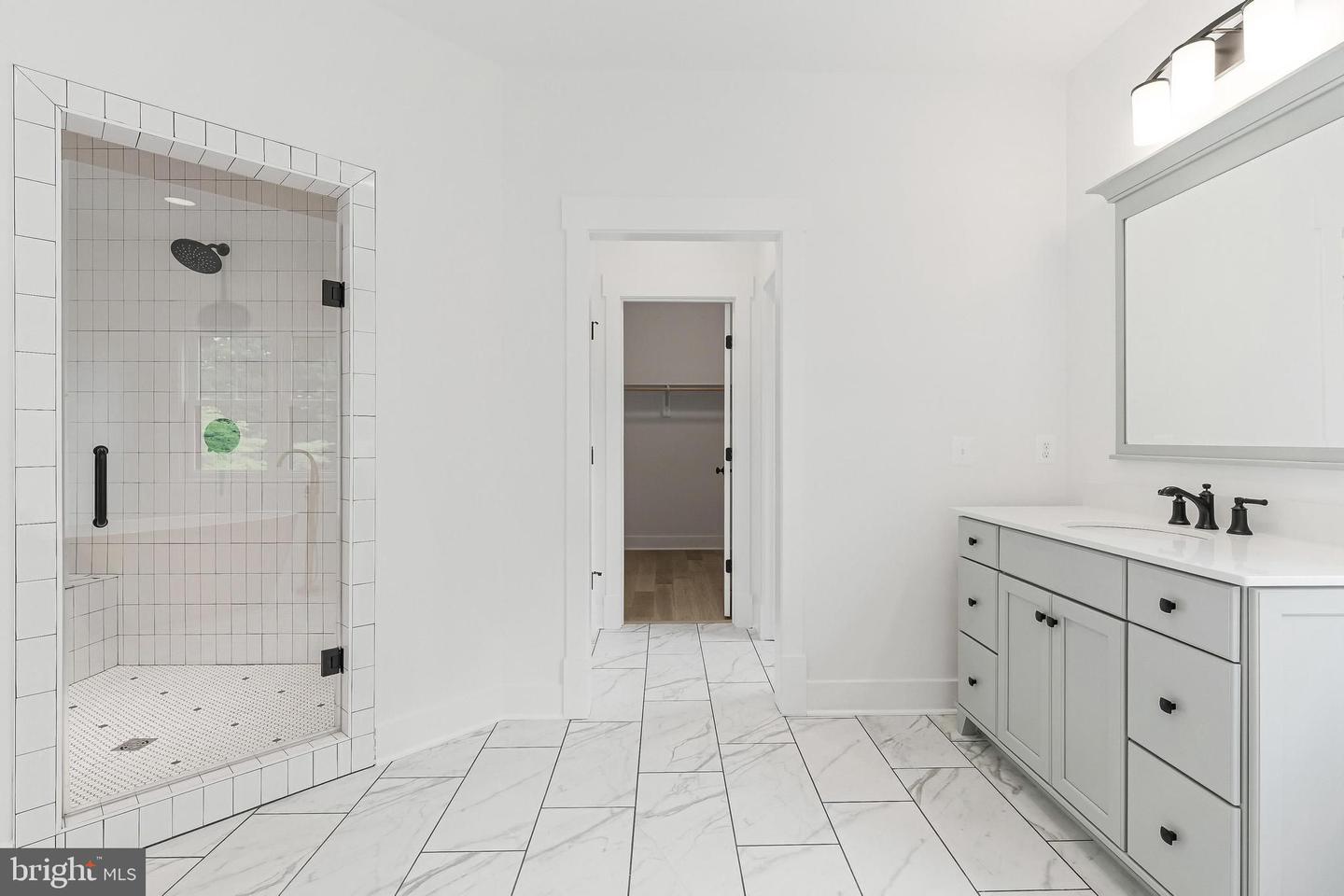 4763 WILLIAMSBURG BLVD, ARLINGTON, Virginia 22207, 6 Bedrooms Bedrooms, ,5 BathroomsBathrooms,Residential,For sale,4763 WILLIAMSBURG BLVD,VAAR2056916 MLS # VAAR2056916