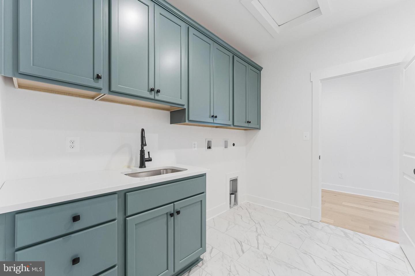 4763 WILLIAMSBURG BLVD, ARLINGTON, Virginia 22207, 6 Bedrooms Bedrooms, ,5 BathroomsBathrooms,Residential,For sale,4763 WILLIAMSBURG BLVD,VAAR2056916 MLS # VAAR2056916