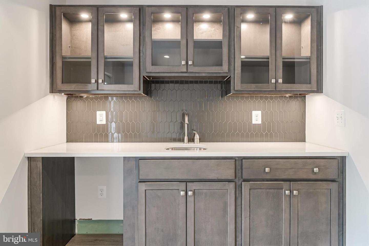 4763 WILLIAMSBURG BLVD, ARLINGTON, Virginia 22207, 6 Bedrooms Bedrooms, ,5 BathroomsBathrooms,Residential,For sale,4763 WILLIAMSBURG BLVD,VAAR2056916 MLS # VAAR2056916