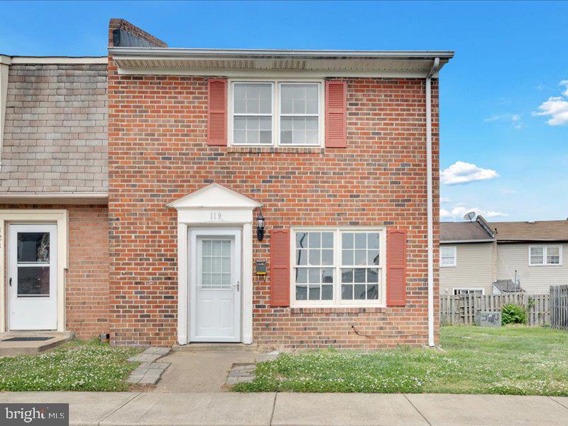119 HICKOK CIR, FREDERICKSBURG, Virginia 22401, 2 Bedrooms Bedrooms, ,1 BathroomBathrooms,Residential,For sale,119 HICKOK CIR,VAFB2008096 MLS # VAFB2008096