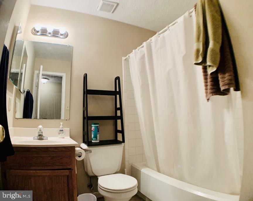 1004 KINGS CREST DR, STAFFORD, Virginia 22554, 2 Bedrooms Bedrooms, ,4 BathroomsBathrooms,Residential,For sale,1004 KINGS CREST DR,VAST2038464 MLS # VAST2038464
