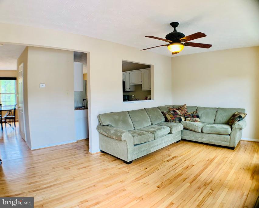 1004 KINGS CREST DR, STAFFORD, Virginia 22554, 2 Bedrooms Bedrooms, ,4 BathroomsBathrooms,Residential,For sale,1004 KINGS CREST DR,VAST2038464 MLS # VAST2038464