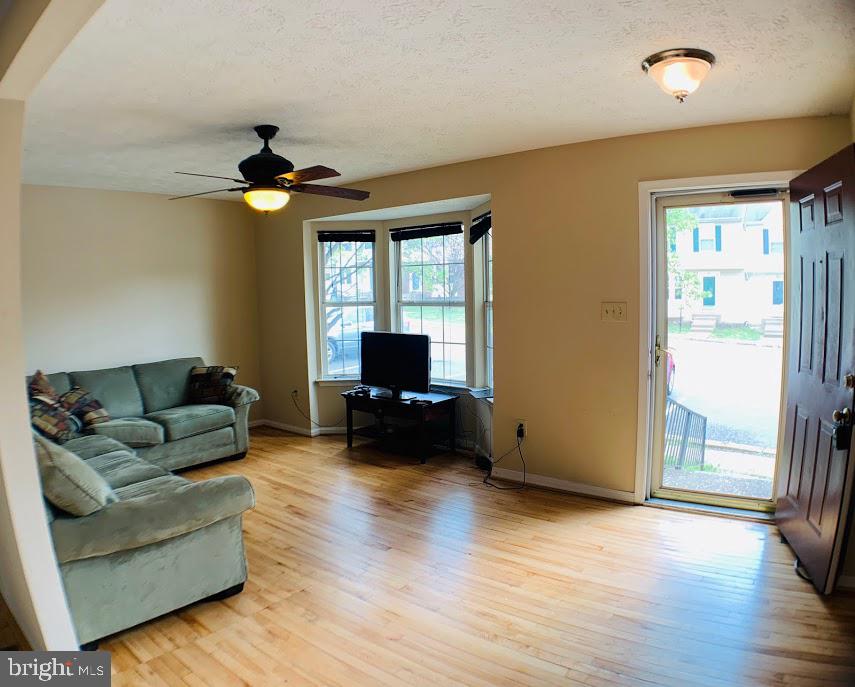 1004 KINGS CREST DR, STAFFORD, Virginia 22554, 2 Bedrooms Bedrooms, ,4 BathroomsBathrooms,Residential,For sale,1004 KINGS CREST DR,VAST2038464 MLS # VAST2038464