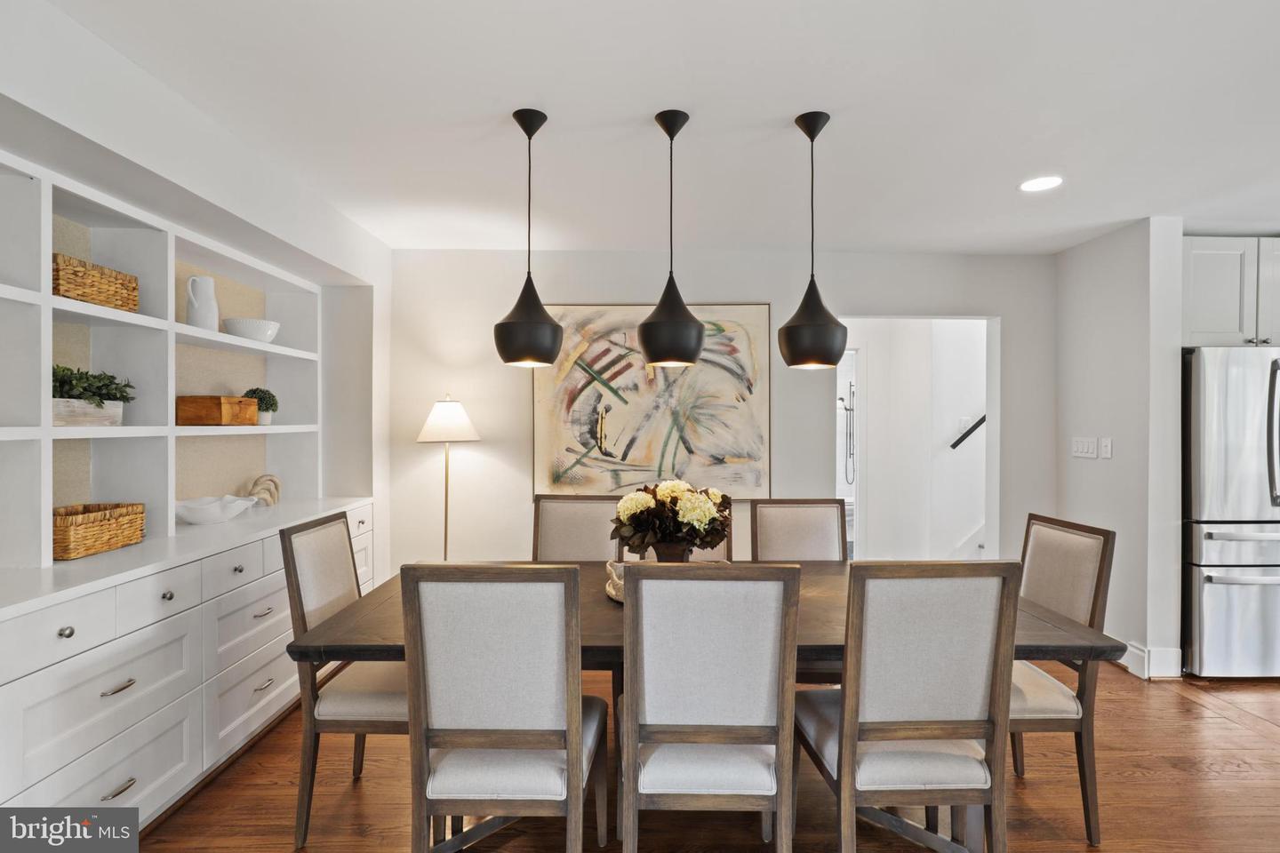 865 N JEFFERSON ST, ARLINGTON, Virginia 22205, 5 Bedrooms Bedrooms, ,4 BathroomsBathrooms,Residential,For sale,865 N JEFFERSON ST,VAAR2056918 MLS # VAAR2056918