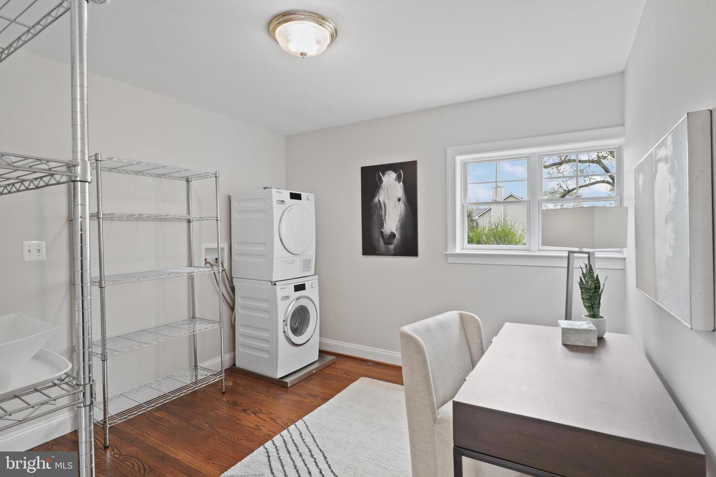865 N JEFFERSON ST, ARLINGTON, Virginia 22205, 5 Bedrooms Bedrooms, ,4 BathroomsBathrooms,Residential,For sale,865 N JEFFERSON ST,VAAR2056918 MLS # VAAR2056918