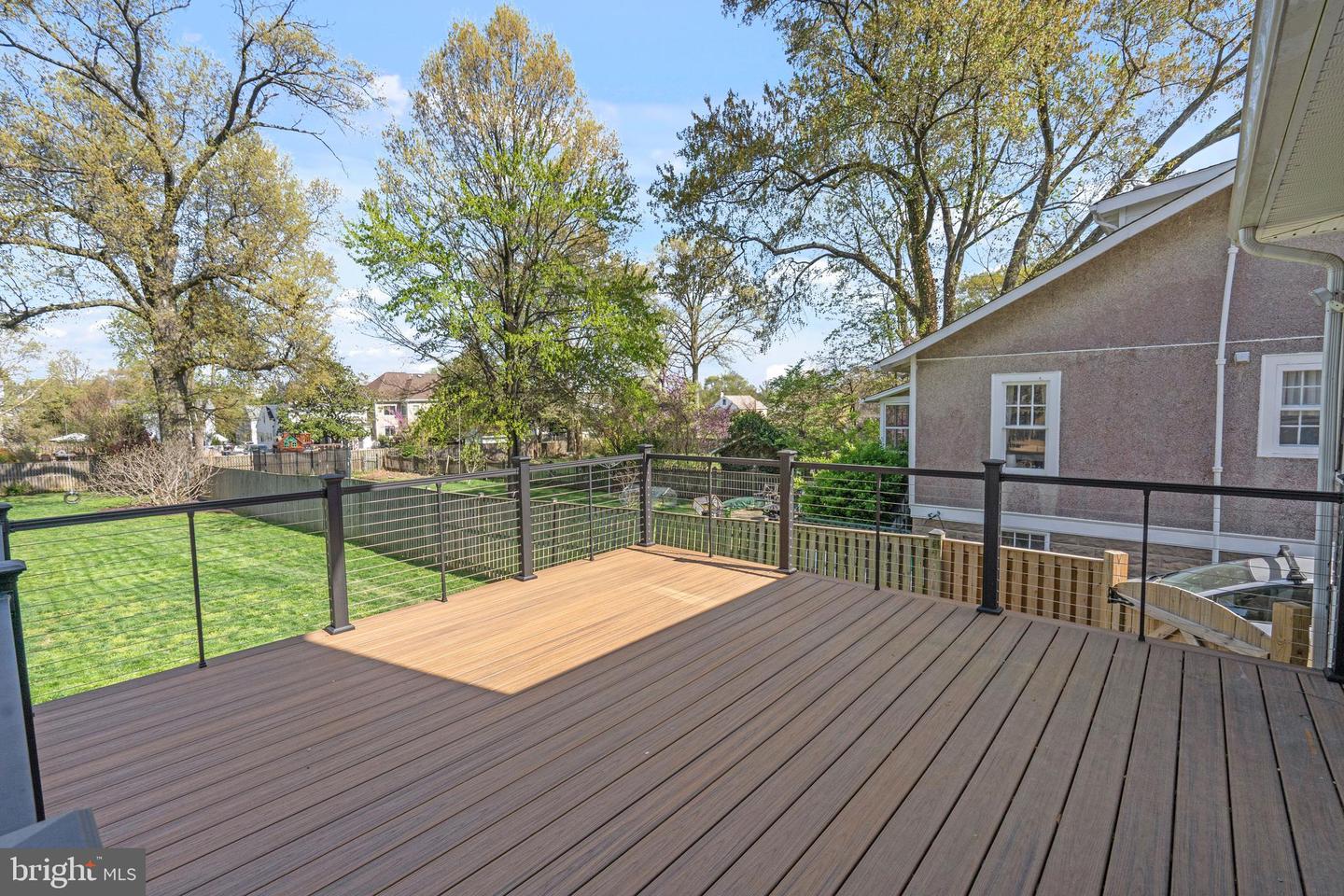 865 N JEFFERSON ST, ARLINGTON, Virginia 22205, 5 Bedrooms Bedrooms, ,4 BathroomsBathrooms,Residential,For sale,865 N JEFFERSON ST,VAAR2056918 MLS # VAAR2056918