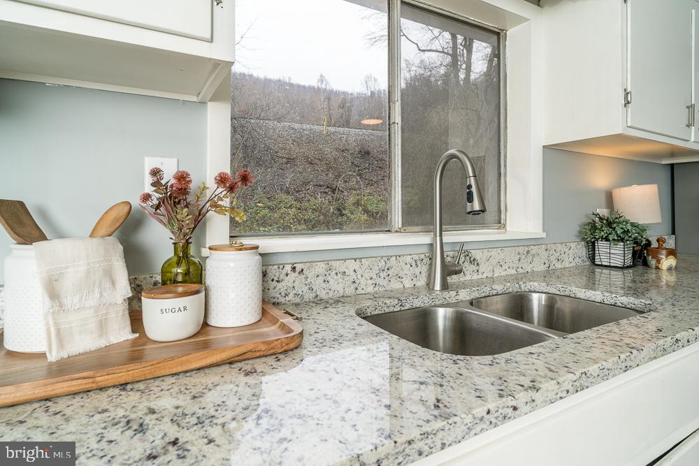 1121 MONACAN TRAIL RD, CHARLOTTESVILLE, Virginia 22903, 3 Bedrooms Bedrooms, ,1 BathroomBathrooms,Residential,For sale,1121 MONACAN TRAIL RD,VAAB2000964 MLS # VAAB2000964