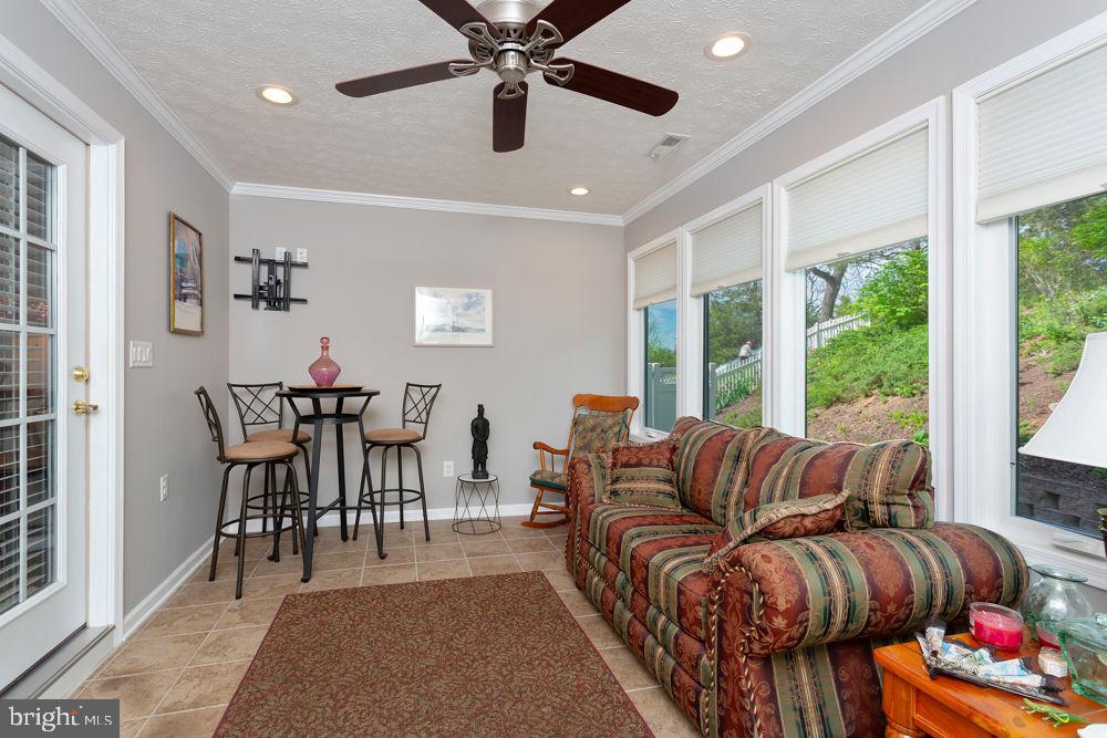 521 HICKORY GROVE CIR, HARRISONBURG, Virginia 22801, 2 Bedrooms Bedrooms, ,2 BathroomsBathrooms,Residential,For sale,521 HICKORY GROVE CIR,VAHC2000408 MLS # VAHC2000408