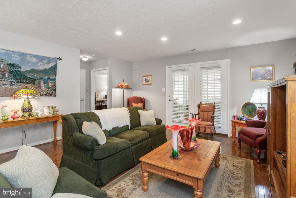 521 HICKORY GROVE CIR, HARRISONBURG, Virginia 22801, 2 Bedrooms Bedrooms, ,2 BathroomsBathrooms,Residential,For sale,521 HICKORY GROVE CIR,VAHC2000408 MLS # VAHC2000408