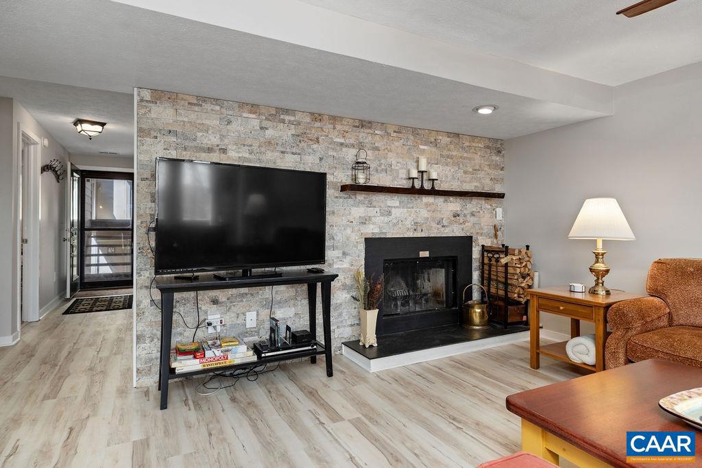 405 THREE RIDGES CONDOS, WINTERGREEN RESORT, Virginia 22967, 2 Bedrooms Bedrooms, ,2 BathroomsBathrooms,Residential,For sale,405 THREE RIDGES CONDOS,663979 MLS # 663979