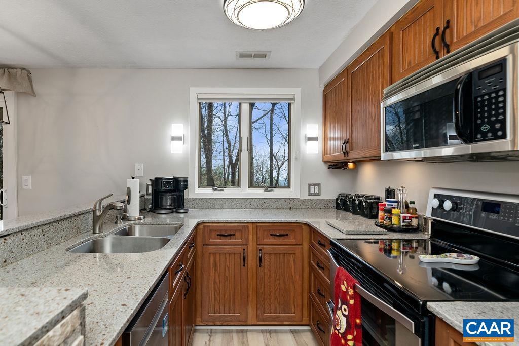 405 THREE RIDGES CONDOS, WINTERGREEN RESORT, Virginia 22967, 2 Bedrooms Bedrooms, ,2 BathroomsBathrooms,Residential,For sale,405 THREE RIDGES CONDOS,663979 MLS # 663979