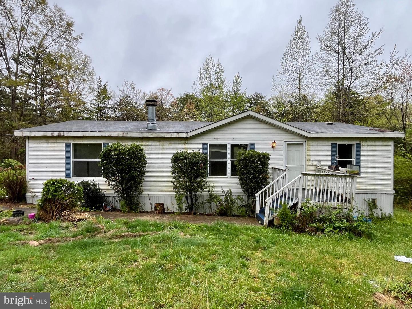 12025 W RIVER RD, PALMYRA, Virginia 22963, 3 Bedrooms Bedrooms, ,2 BathroomsBathrooms,Residential,For sale,12025 W RIVER RD,VAFN2000464 MLS # VAFN2000464