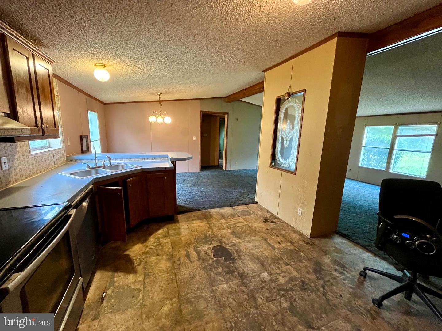 12025 W RIVER RD, PALMYRA, Virginia 22963, 3 Bedrooms Bedrooms, ,2 BathroomsBathrooms,Residential,For sale,12025 W RIVER RD,VAFN2000464 MLS # VAFN2000464