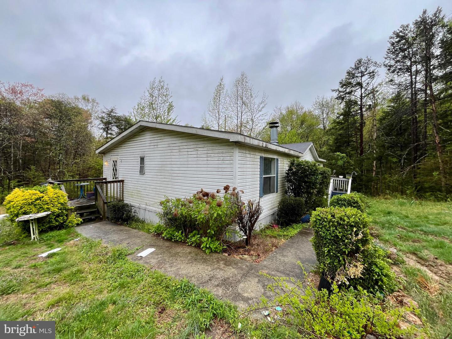 12025 W RIVER RD, PALMYRA, Virginia 22963, 3 Bedrooms Bedrooms, ,2 BathroomsBathrooms,Residential,For sale,12025 W RIVER RD,VAFN2000464 MLS # VAFN2000464