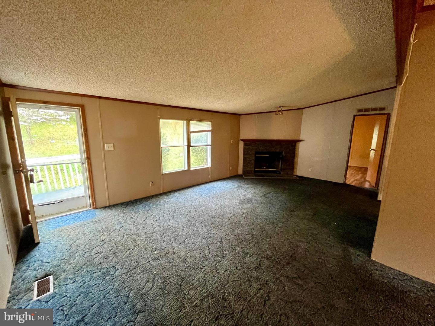 12025 W RIVER RD, PALMYRA, Virginia 22963, 3 Bedrooms Bedrooms, ,2 BathroomsBathrooms,Residential,For sale,12025 W RIVER RD,VAFN2000464 MLS # VAFN2000464