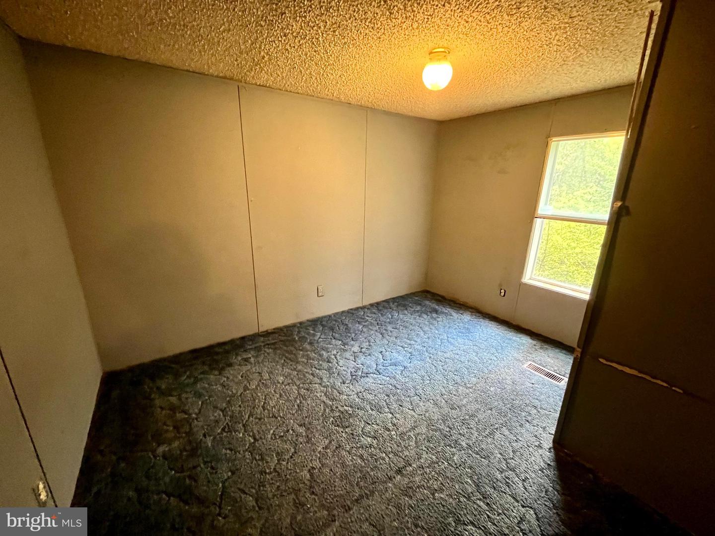 12025 W RIVER RD, PALMYRA, Virginia 22963, 3 Bedrooms Bedrooms, ,2 BathroomsBathrooms,Residential,For sale,12025 W RIVER RD,VAFN2000464 MLS # VAFN2000464