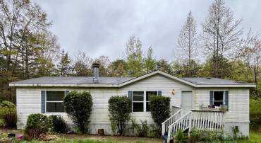 12025 W RIVER RD, PALMYRA, Virginia 22963, 3 Bedrooms Bedrooms, ,2 BathroomsBathrooms,Residential,For sale,12025 W RIVER RD,VAFN2000464 MLS # VAFN2000464