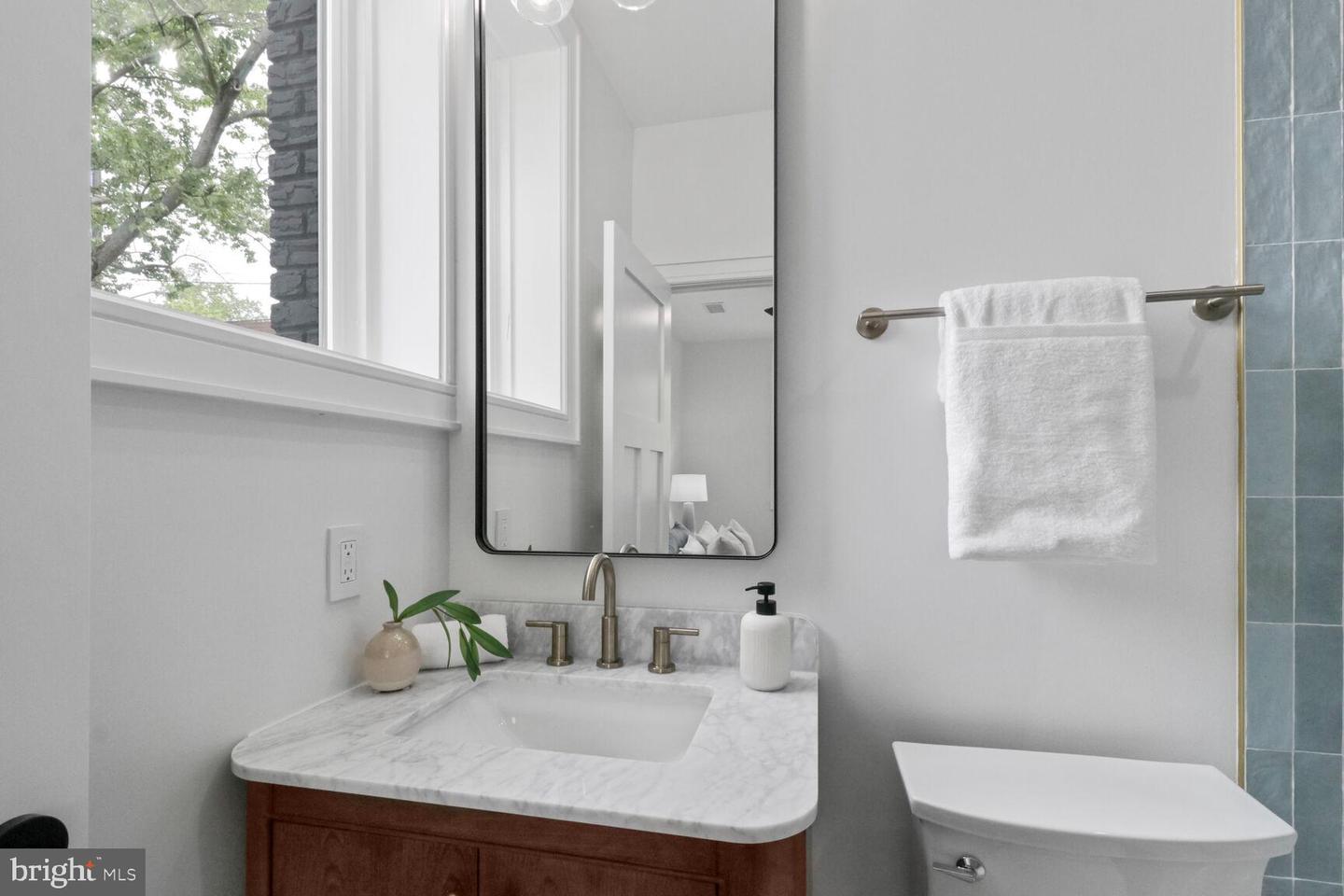 2524 41ST ST NW #UNIT 1, WASHINGTON, District Of Columbia 20007, 2 Bedrooms Bedrooms, ,2 BathroomsBathrooms,Residential,For sale,2524 41ST ST NW #UNIT 1,DCDC2198580 MLS # DCDC2198580