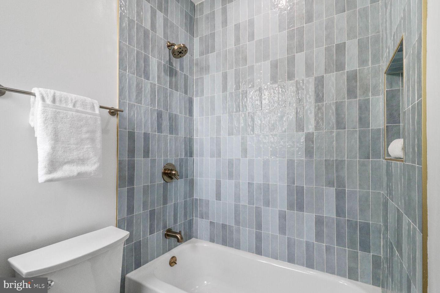 2524 41ST ST NW #UNIT 1, WASHINGTON, District Of Columbia 20007, 2 Bedrooms Bedrooms, ,2 BathroomsBathrooms,Residential,For sale,2524 41ST ST NW #UNIT 1,DCDC2198580 MLS # DCDC2198580