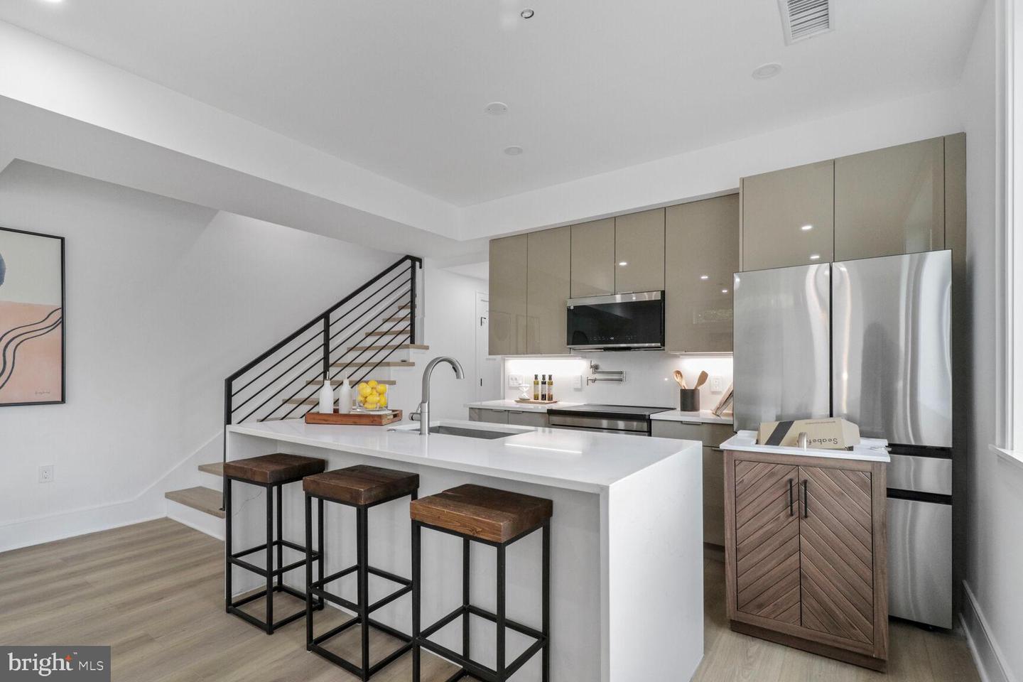 2524 41ST ST NW #UNIT 1, WASHINGTON, District Of Columbia 20007, 2 Bedrooms Bedrooms, ,2 BathroomsBathrooms,Residential,For sale,2524 41ST ST NW #UNIT 1,DCDC2198580 MLS # DCDC2198580