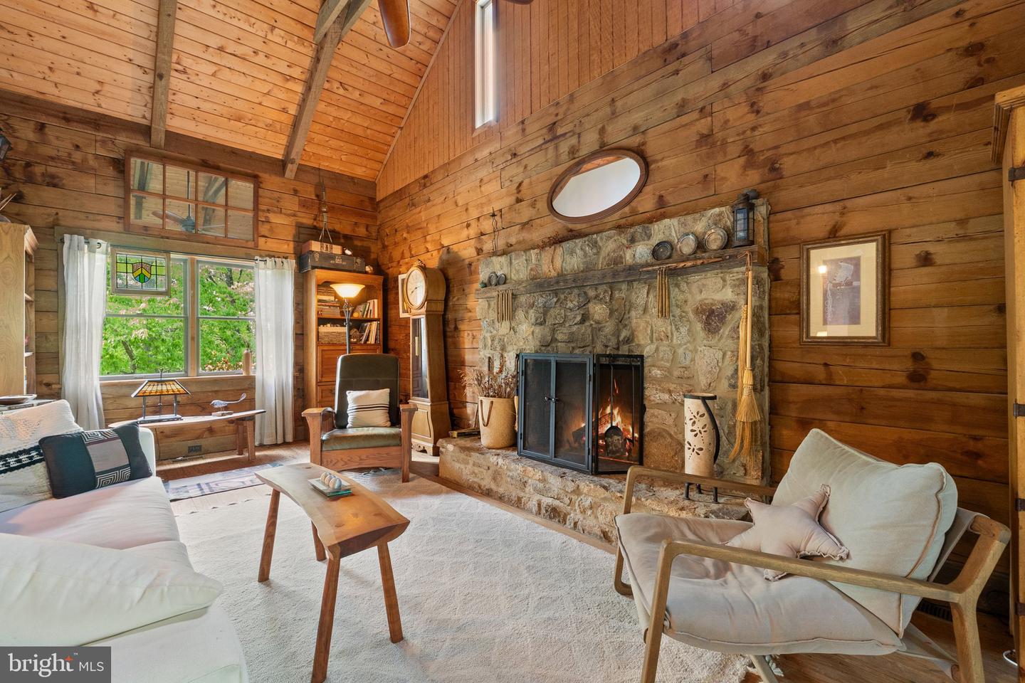 3513 COBBLER MOUNTAIN RD, DELAPLANE, Virginia 20144, 3 Bedrooms Bedrooms, ,2 BathroomsBathrooms,Residential,For sale,3513 COBBLER MOUNTAIN RD,VAFQ2016464 MLS # VAFQ2016464