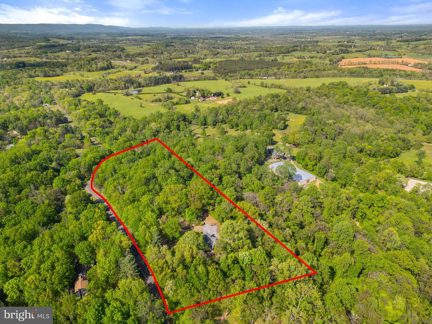3513 COBBLER MOUNTAIN RD, DELAPLANE, Virginia 20144, 3 Bedrooms Bedrooms, ,2 BathroomsBathrooms,Residential,For sale,3513 COBBLER MOUNTAIN RD,VAFQ2016464 MLS # VAFQ2016464