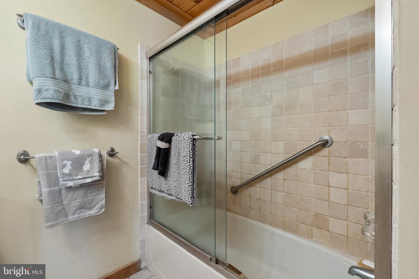 3513 COBBLER MOUNTAIN RD, DELAPLANE, Virginia 20144, 3 Bedrooms Bedrooms, ,2 BathroomsBathrooms,Residential,For sale,3513 COBBLER MOUNTAIN RD,VAFQ2016464 MLS # VAFQ2016464