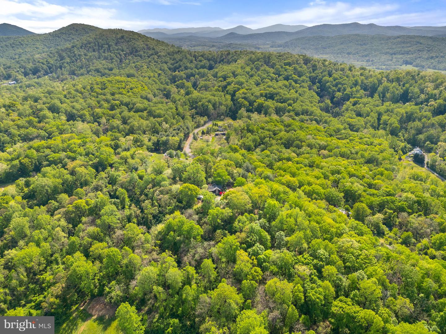 3513 COBBLER MOUNTAIN RD, DELAPLANE, Virginia 20144, 3 Bedrooms Bedrooms, ,2 BathroomsBathrooms,Residential,For sale,3513 COBBLER MOUNTAIN RD,VAFQ2016464 MLS # VAFQ2016464