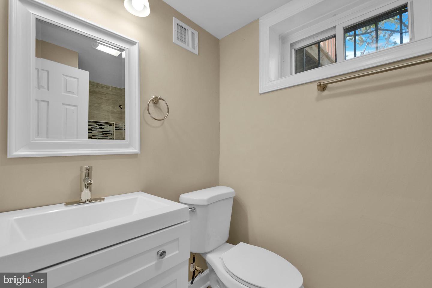 338 53RD ST NE, WASHINGTON, District Of Columbia 20019, 3 Bedrooms Bedrooms, ,2 BathroomsBathrooms,Residential,For sale,338 53RD ST NE,DCDC2198602 MLS # DCDC2198602