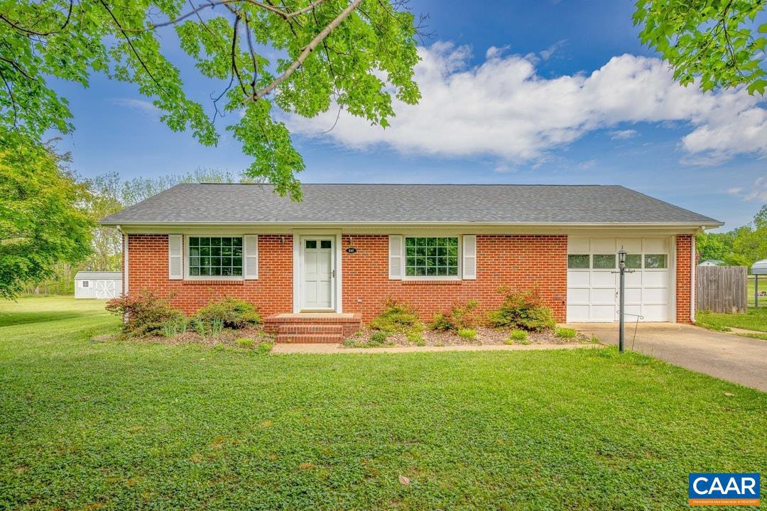 845 MAIN ST, DILLWYN, Virginia 23936, 2 Bedrooms Bedrooms, ,1 BathroomBathrooms,Residential,For sale,845 MAIN ST,663983 MLS # 663983