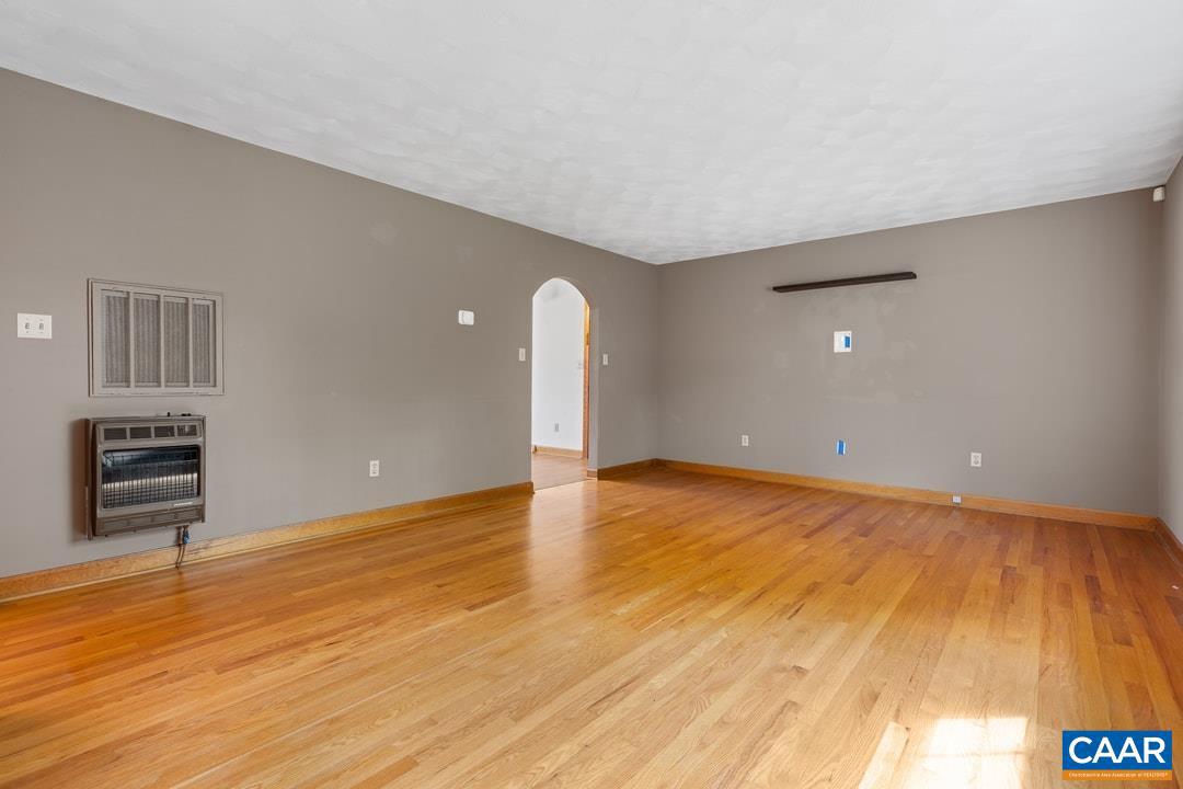 845 MAIN ST, DILLWYN, Virginia 23936, 2 Bedrooms Bedrooms, ,1 BathroomBathrooms,Residential,For sale,845 MAIN ST,663983 MLS # 663983