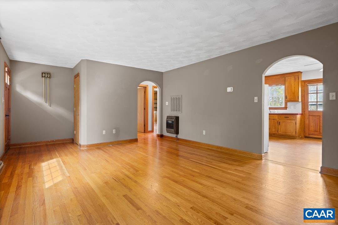 845 MAIN ST, DILLWYN, Virginia 23936, 2 Bedrooms Bedrooms, ,1 BathroomBathrooms,Residential,For sale,845 MAIN ST,663983 MLS # 663983