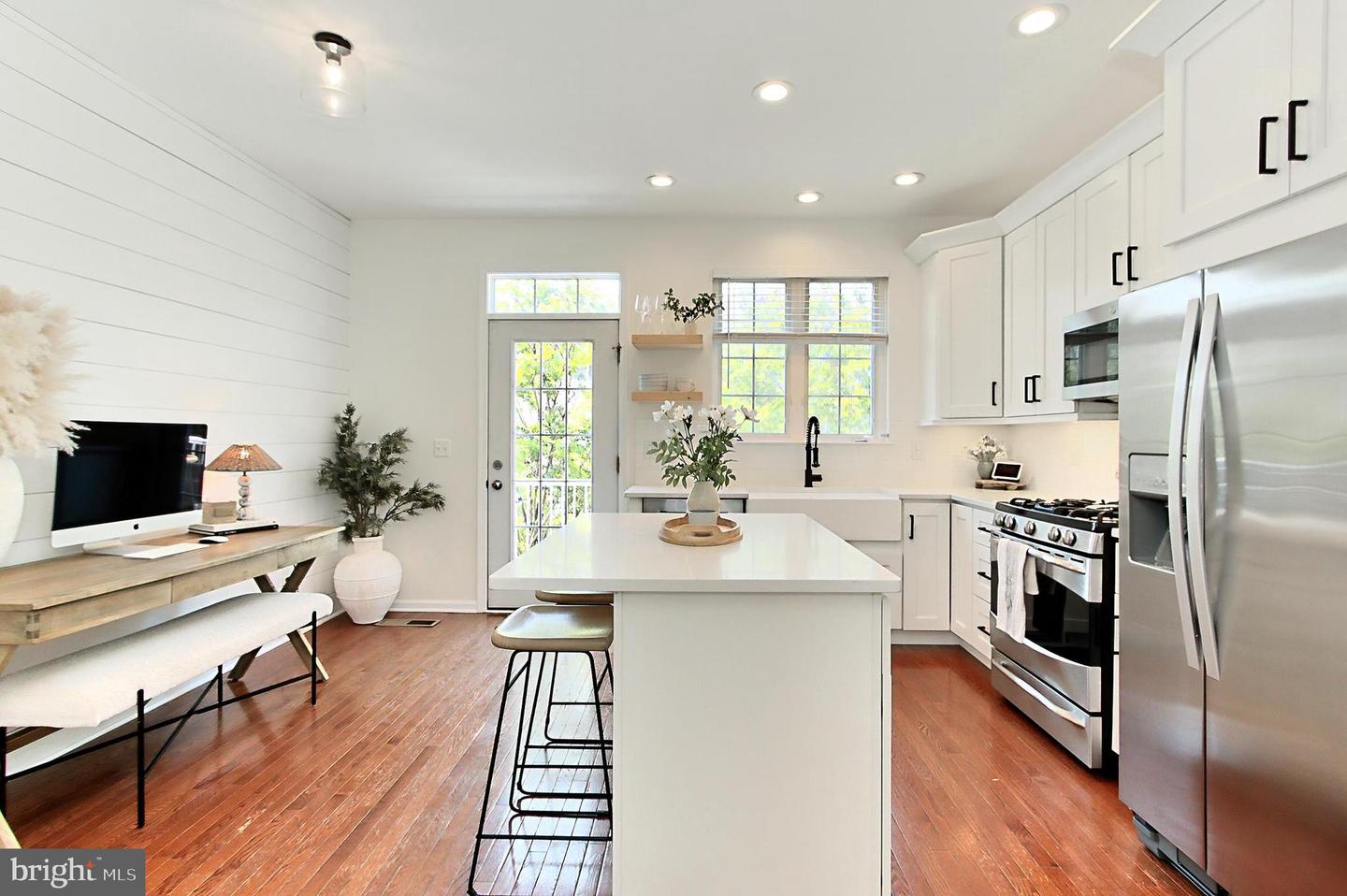 25112 NEPTUNE TER, CHANTILLY, Virginia 20152, 3 Bedrooms Bedrooms, ,3 BathroomsBathrooms,Residential,For sale,25112 NEPTUNE TER,VALO2095402 MLS # VALO2095402