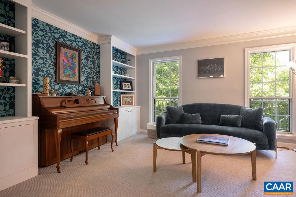 75 HICKORY LN, CHARLOTTESVILLE, Virginia 22911, 4 Bedrooms Bedrooms, ,3 BathroomsBathrooms,Residential,For sale,75 HICKORY LN,663991 MLS # 663991