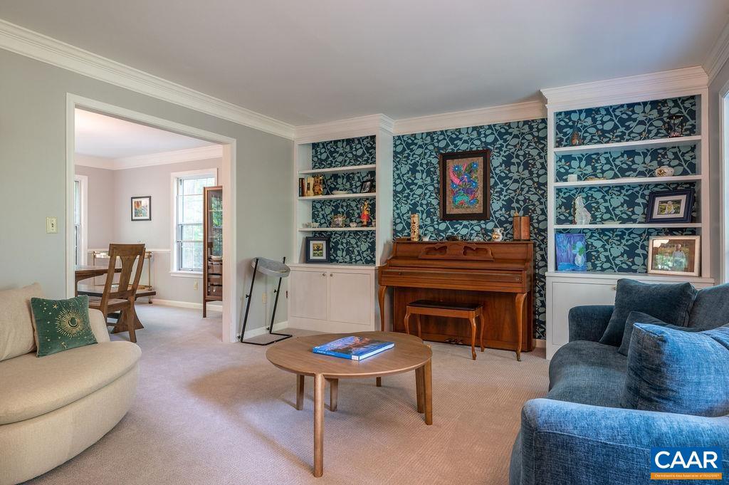75 HICKORY LN, CHARLOTTESVILLE, Virginia 22911, 4 Bedrooms Bedrooms, ,3 BathroomsBathrooms,Residential,For sale,75 HICKORY LN,663991 MLS # 663991