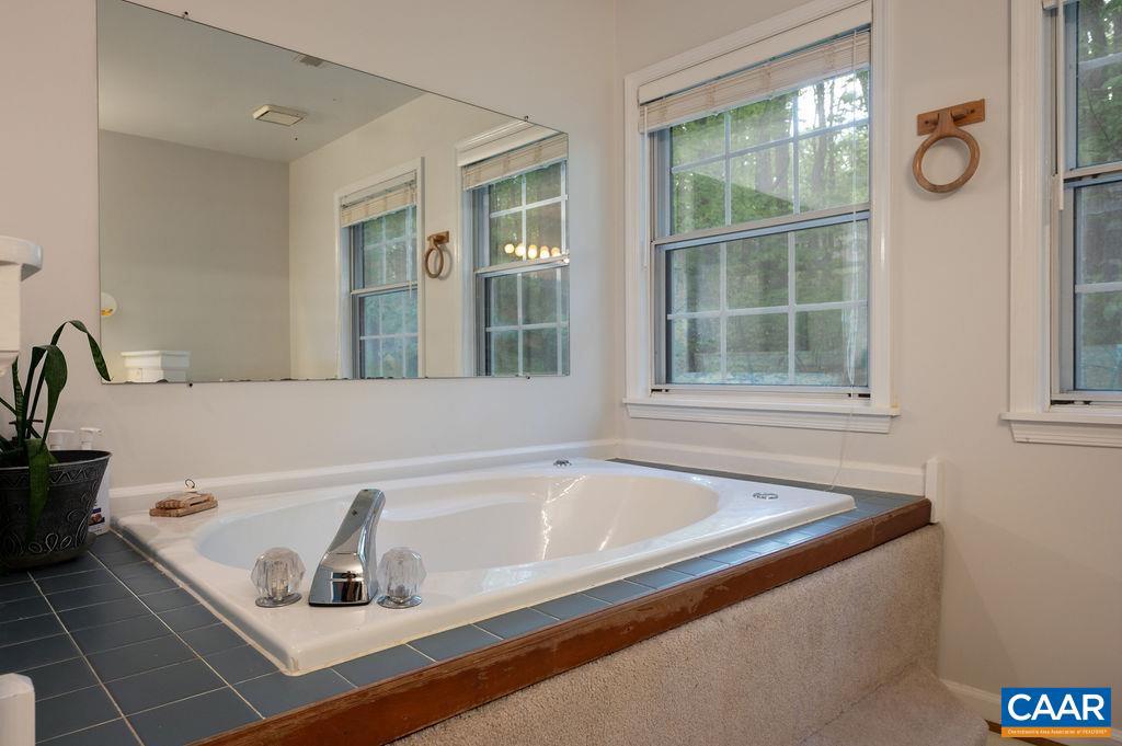75 HICKORY LN, CHARLOTTESVILLE, Virginia 22911, 4 Bedrooms Bedrooms, ,3 BathroomsBathrooms,Residential,For sale,75 HICKORY LN,663991 MLS # 663991