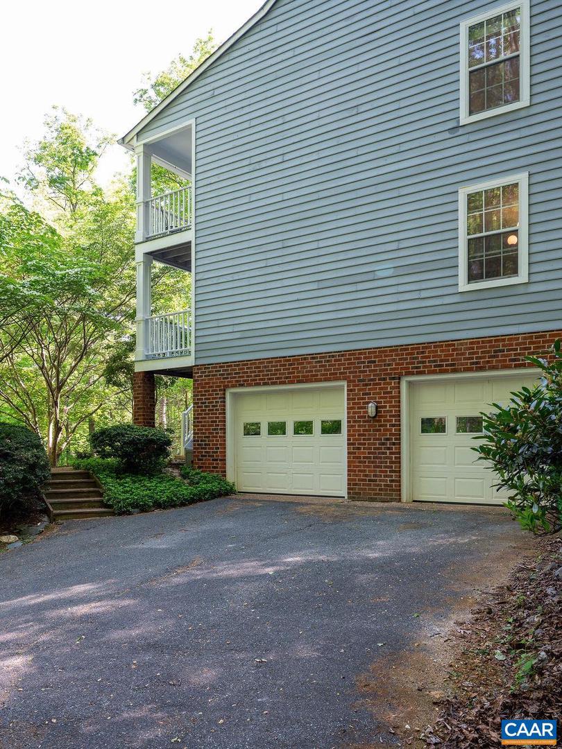 75 HICKORY LN, CHARLOTTESVILLE, Virginia 22911, 4 Bedrooms Bedrooms, ,3 BathroomsBathrooms,Residential,For sale,75 HICKORY LN,663991 MLS # 663991