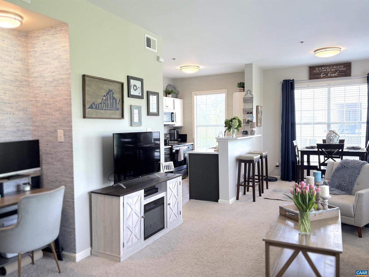 280 RIVERBEND DR #4C, CHARLOTTESVILLE, Virginia 22911, 1 Bedroom Bedrooms, ,1 BathroomBathrooms,Residential,For sale,280 RIVERBEND DR #4C,663993 MLS # 663993
