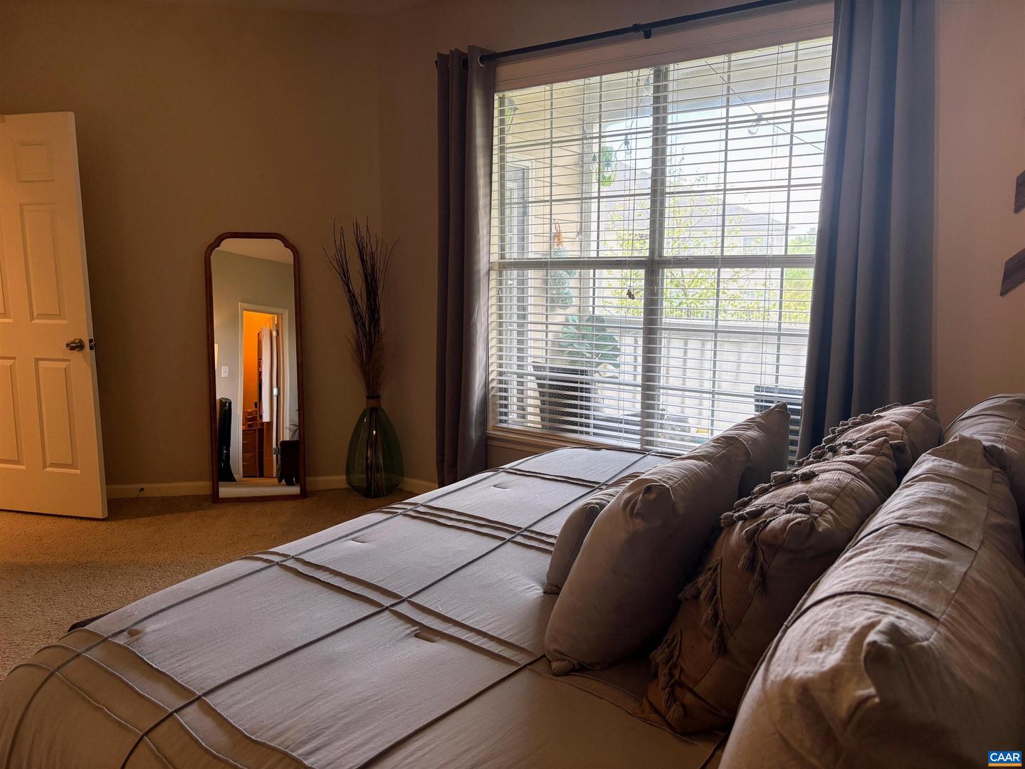 280 RIVERBEND DR #4C, CHARLOTTESVILLE, Virginia 22911, 1 Bedroom Bedrooms, ,1 BathroomBathrooms,Residential,For sale,280 RIVERBEND DR #4C,663993 MLS # 663993