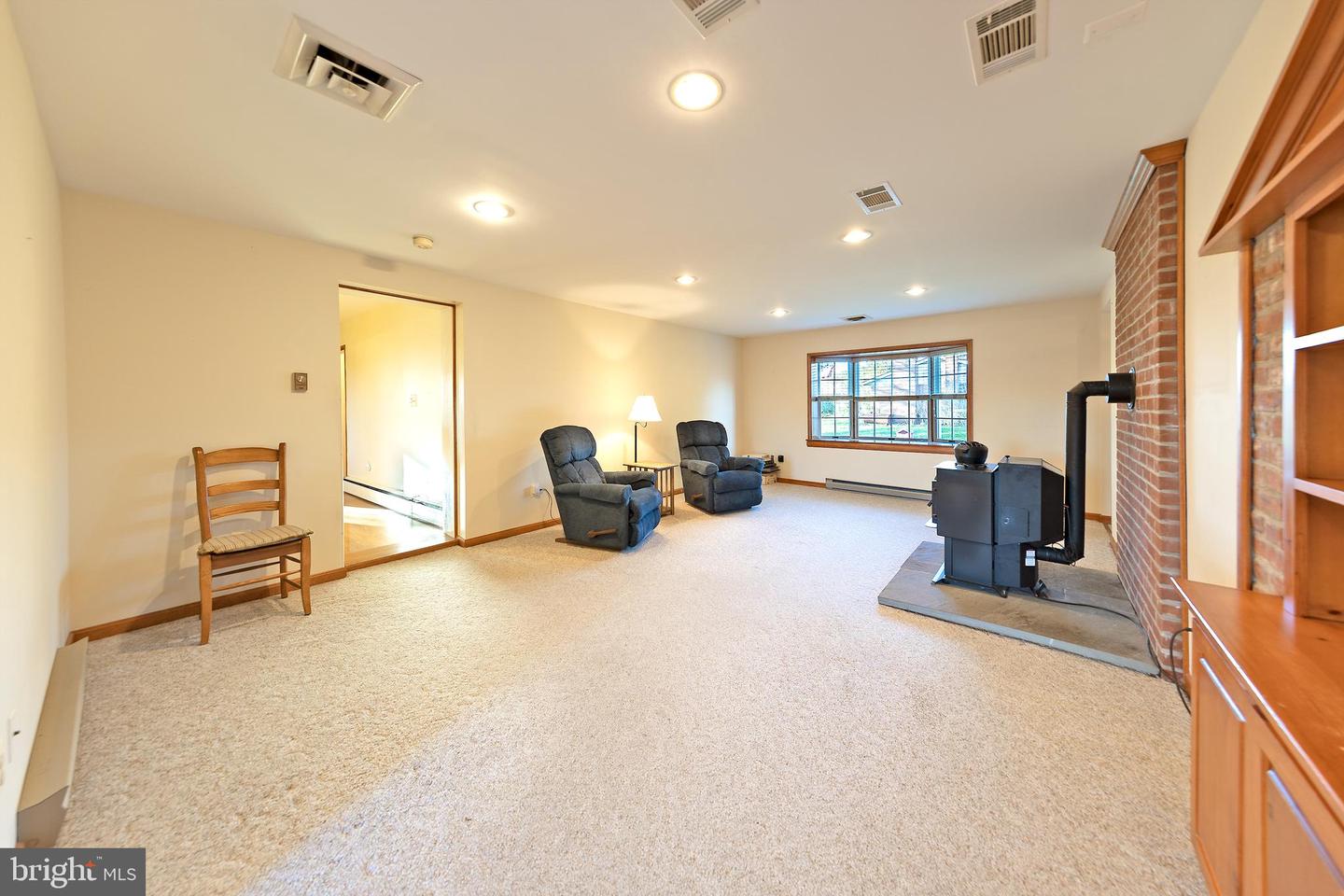 23045 WATSON RD, LEESBURG, Virginia 20175, 6 Bedrooms Bedrooms, ,2 BathroomsBathrooms,Residential,For sale,23045 WATSON RD,VALO2068338 MLS # VALO2068338