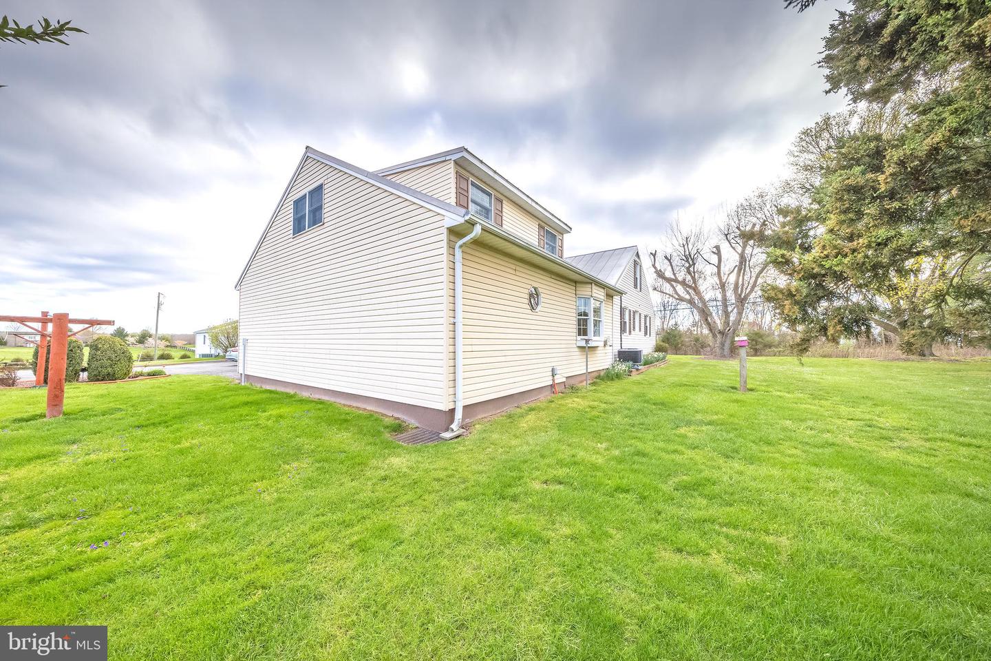 23045 WATSON RD, LEESBURG, Virginia 20175, 6 Bedrooms Bedrooms, ,2 BathroomsBathrooms,Residential,For sale,23045 WATSON RD,VALO2068338 MLS # VALO2068338
