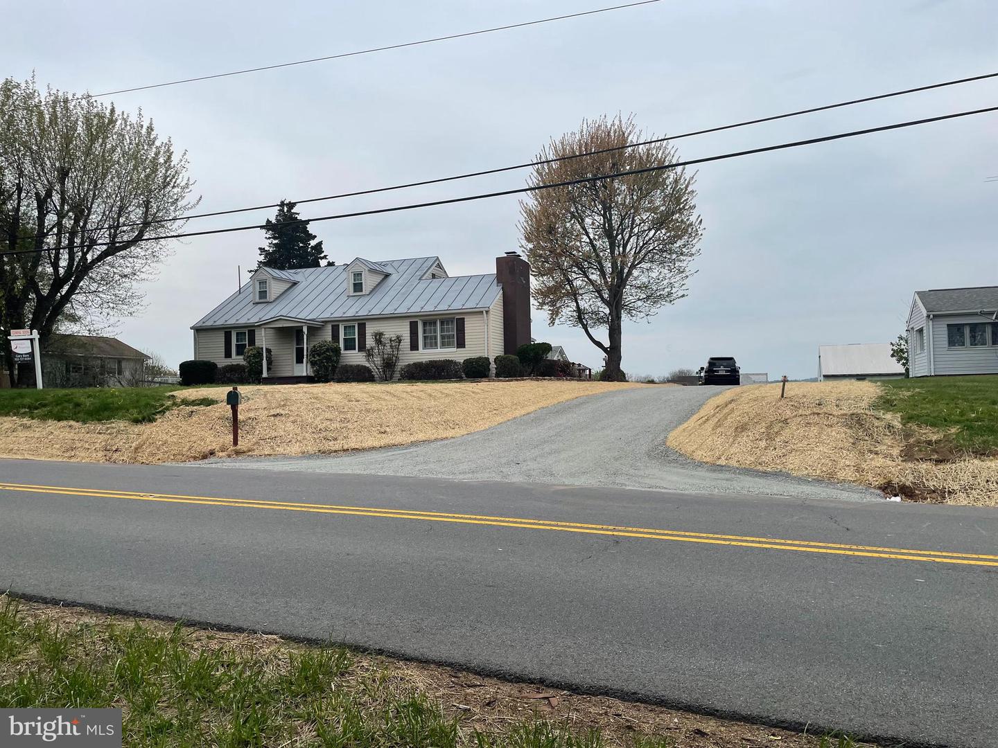 23045 WATSON RD, LEESBURG, Virginia 20175, 6 Bedrooms Bedrooms, ,2 BathroomsBathrooms,Residential,For sale,23045 WATSON RD,VALO2068338 MLS # VALO2068338