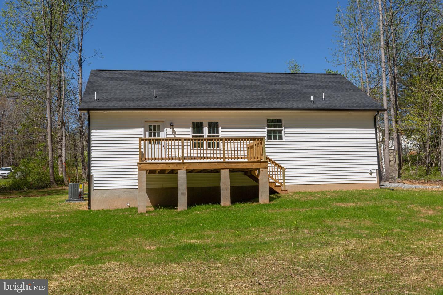 61 OAKLAND PL, LOUISA, Virginia 23093, 3 Bedrooms Bedrooms, ,2 BathroomsBathrooms,Residential,For sale,61 OAKLAND PL,VALA2007076 MLS # VALA2007076