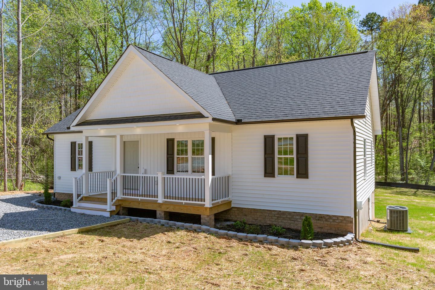61 OAKLAND PL, LOUISA, Virginia 23093, 3 Bedrooms Bedrooms, ,2 BathroomsBathrooms,Residential,For sale,61 OAKLAND PL,VALA2007076 MLS # VALA2007076